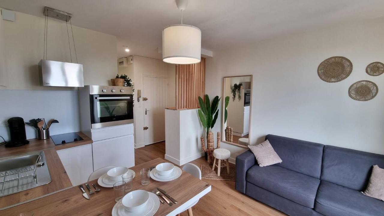 Cristal 2 Appartement Issoire Buitenkant foto